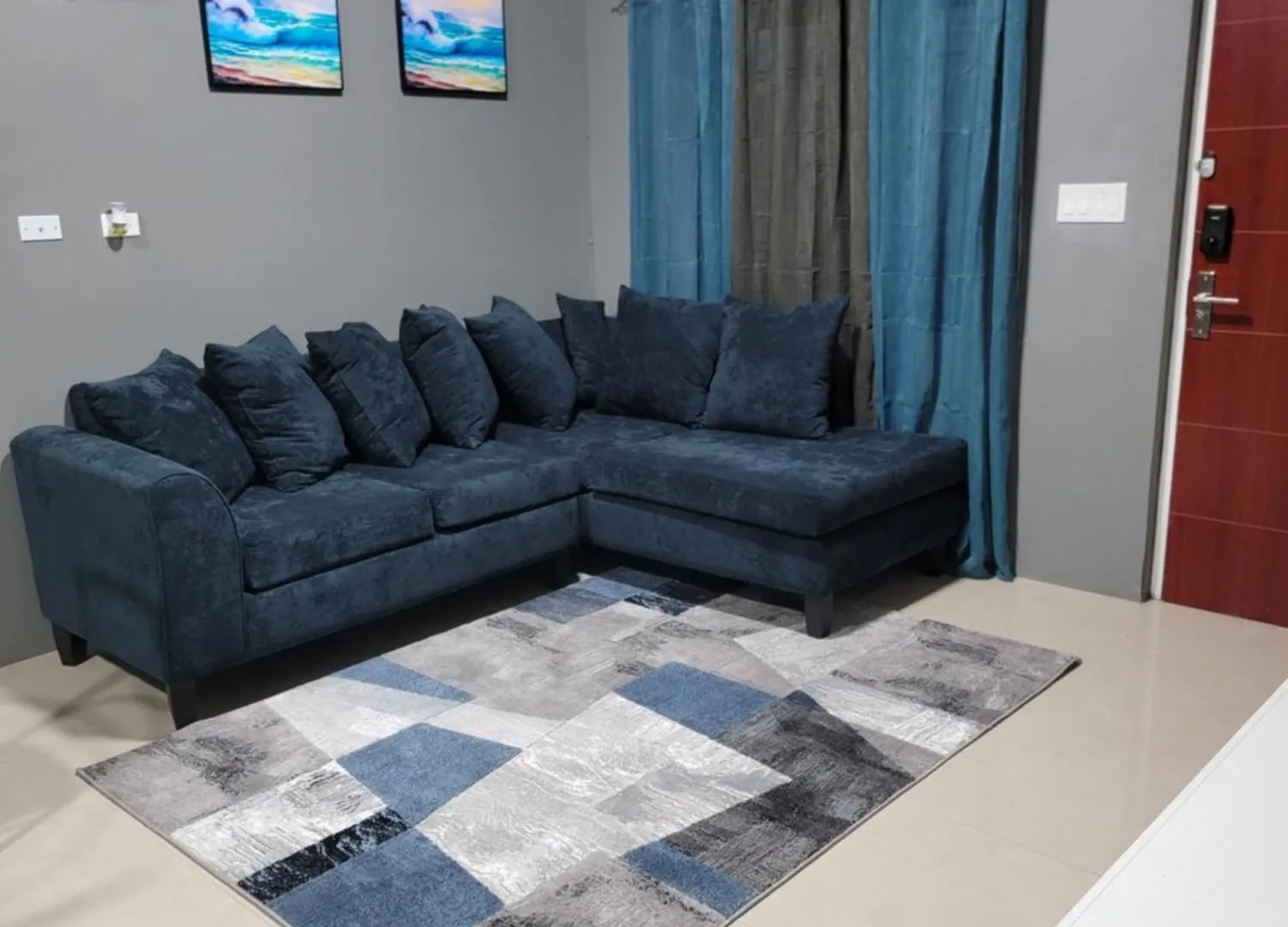 アパート Victory Luxury Suites モンテゴ・ベイ